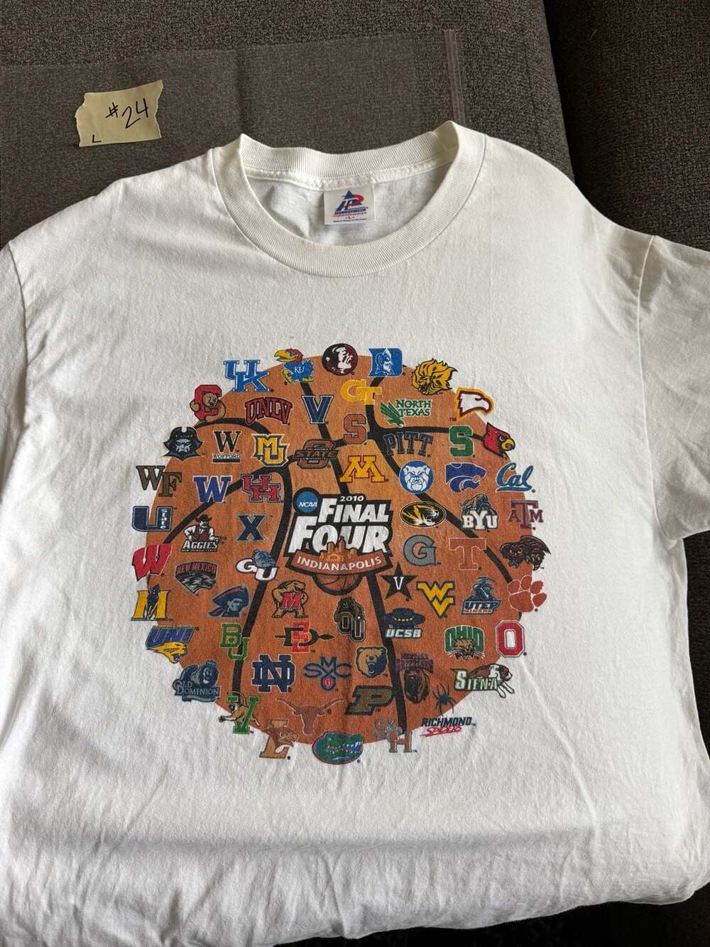 2010 NCAA Men's Final Four Indianapolis Basketball Collegiate T-Shirt